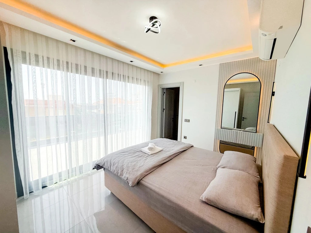 İzmir Çeşme Reisdere de Aileler İçin Uygun Tuz Havuzlu Kiralık Villa 2