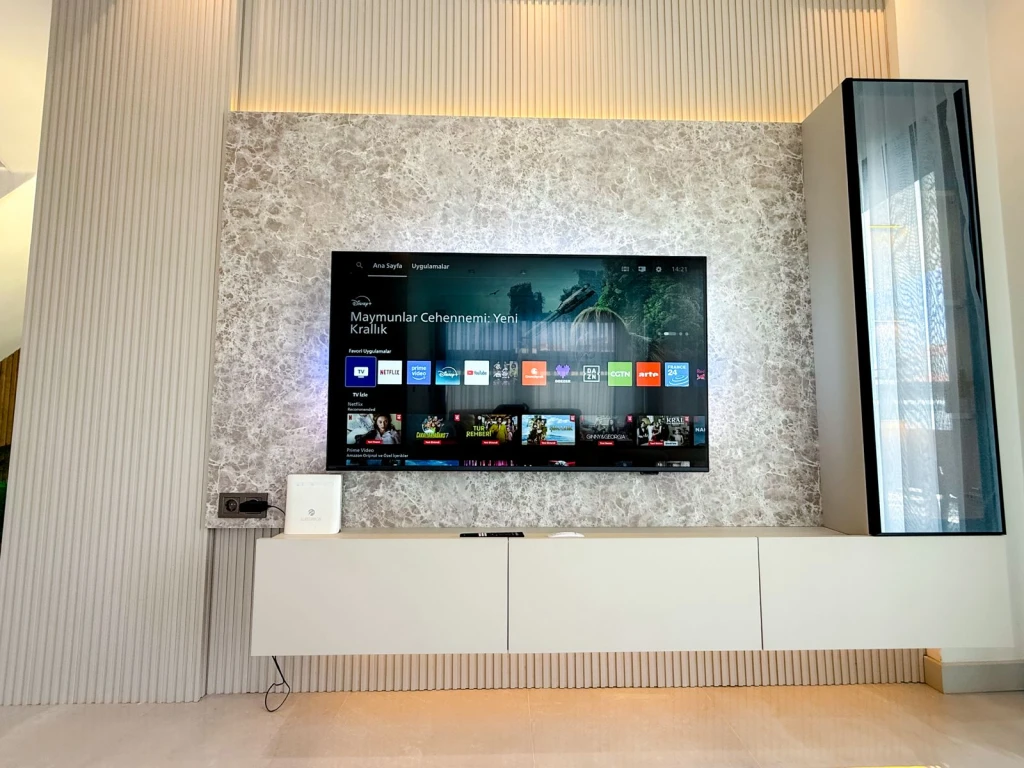 İzmir Çeşme Reisdere de Aileler İçin Uygun Tuz Havuzlu Kiralık Villa 2