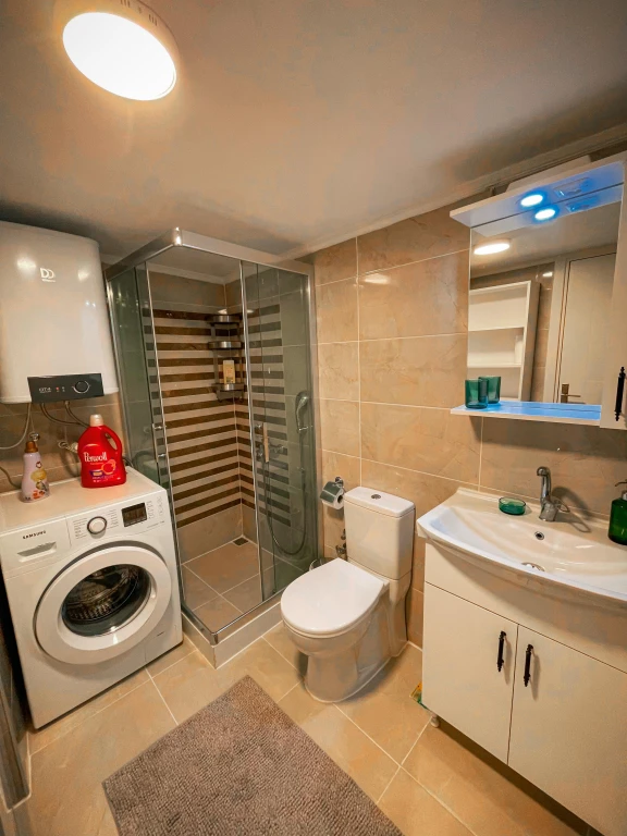 İzmir Alsancak'ta, Aileler İçin Uygun, 2 Yatak Odalı, Günlük Kiralık Daire