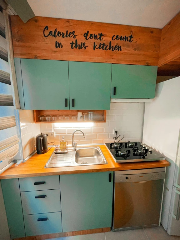 İzmir Alsancak'ta, Aileler İçin Uygun, 2 Yatak Odalı, Günlük Kiralık Daire