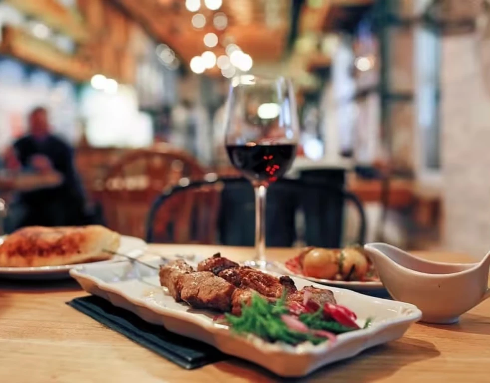 'Bab AL Shams Akşam Yemeği (gidiş-dönüş transfer ile) - (min 2 kişi)'