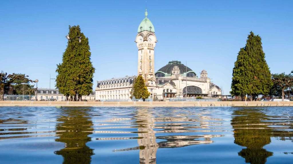 Görkemli Üçlü Benelüx – Fransa – Almanya Turu Köln Şehir Turu Dahil THY ile 7 Gece 8 Gün Ramazan Bayramı Özel