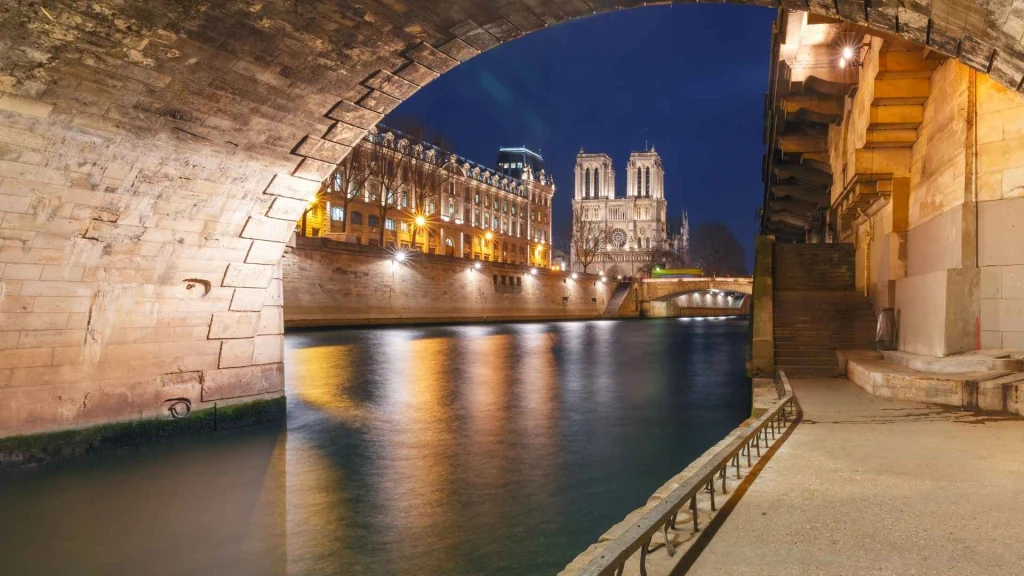 Elegant Benelüx Paris Alsace Ajet Havayolları ile 7 Gece 8 Gün BSL-CGN