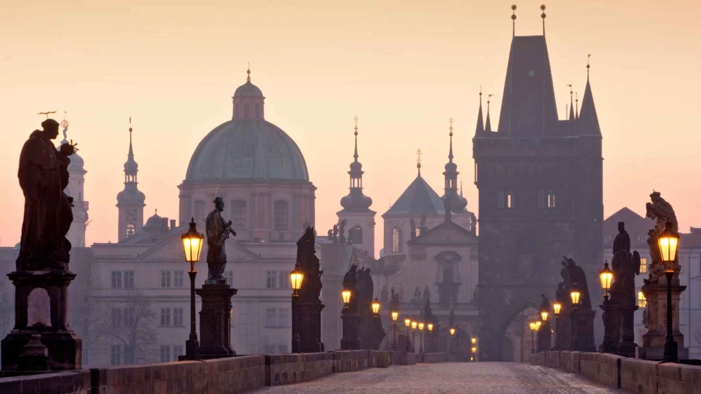 Bohemya'nın Işıltısı Prag Turu 4 Gece Ajet Havayolları İle