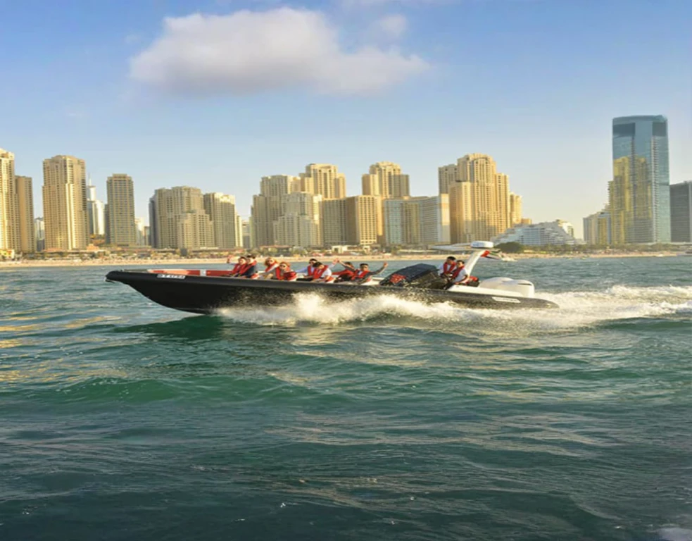 Black Boat Tour – 100mins