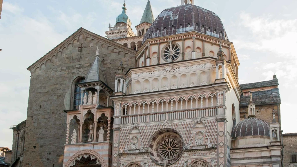Ekspress Büyük İtalya Turu Ajet Havayolları İle 5 Gece 6 Gün Promosyon (Roma-Bergamo)
