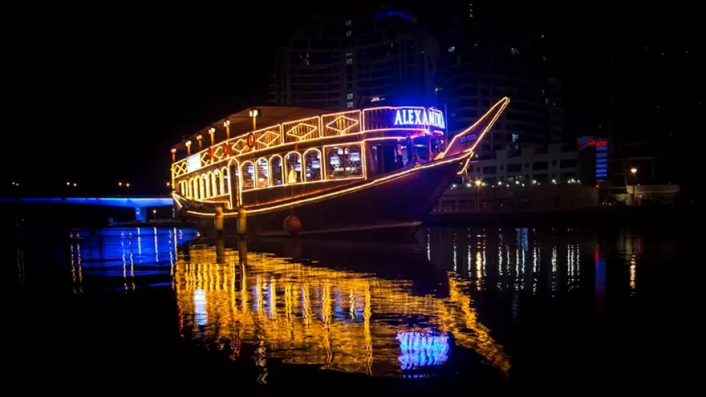 Alexandra Dhow Cruise Dubai Marina | Akşam Yemeği Tekne Turu