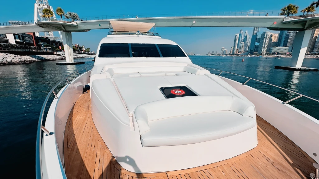 Kahvaltı veya Barbekü Dahil Paylaşımlı Lüks Yat Turu | Dubai Marina