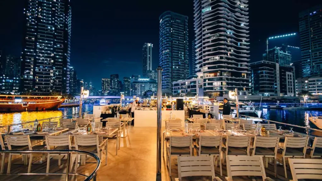 Alexandra Sea Lounge Dubai Marina | Deniz Üzerinde Lounge & Dinner Cruise