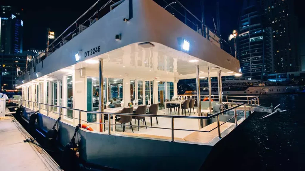 Alexandra Sea Lounge Dubai Marina | Deniz Üzerinde Lounge & Dinner Cruise
