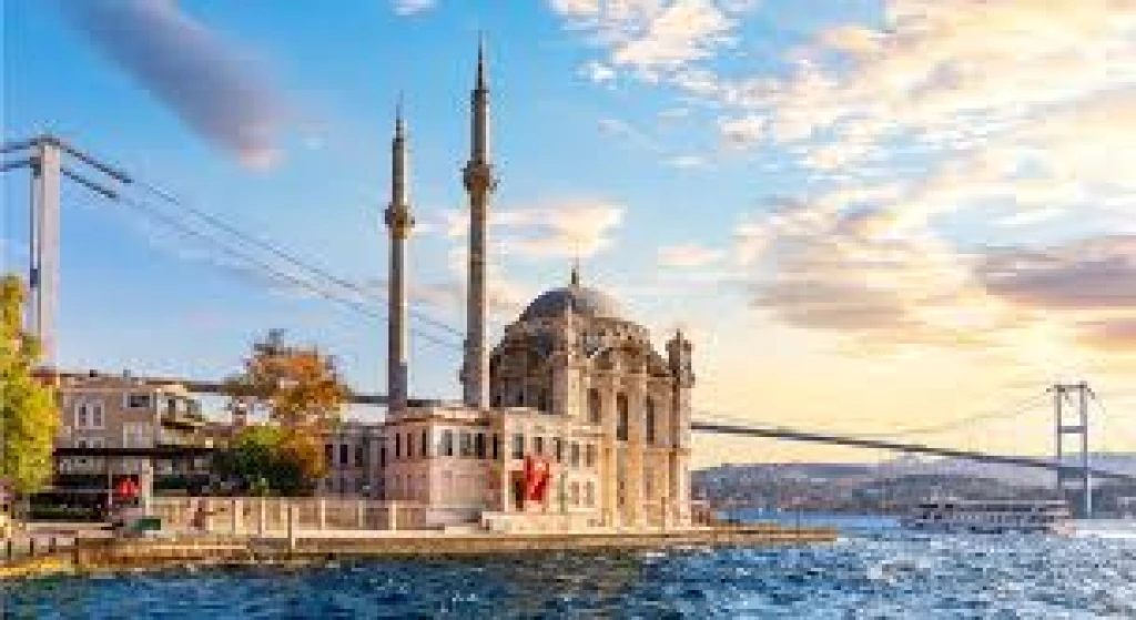 3-Hour Bosphorus Tour of Istanbul with 1-Hour Stop on the Asian Side