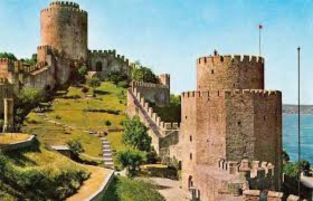 3-Hour Bosphorus Tour of Istanbul with 1-Hour Stop on the Asian Side