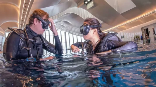 Deep Dive Dubai | Najdublji bazen za ronjenje na svetu & iskustvo ronjenja sa bocama