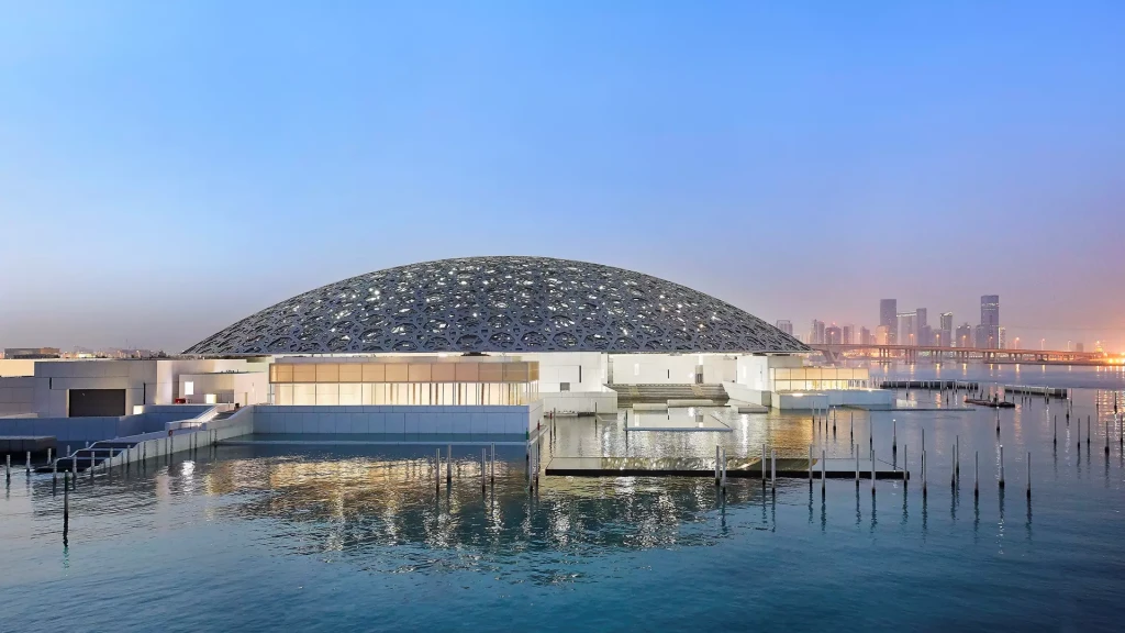 Louvre Abu Dhabi Biletleri | Abu Dhabi’de Dünya Çapında Sanat Müzesi