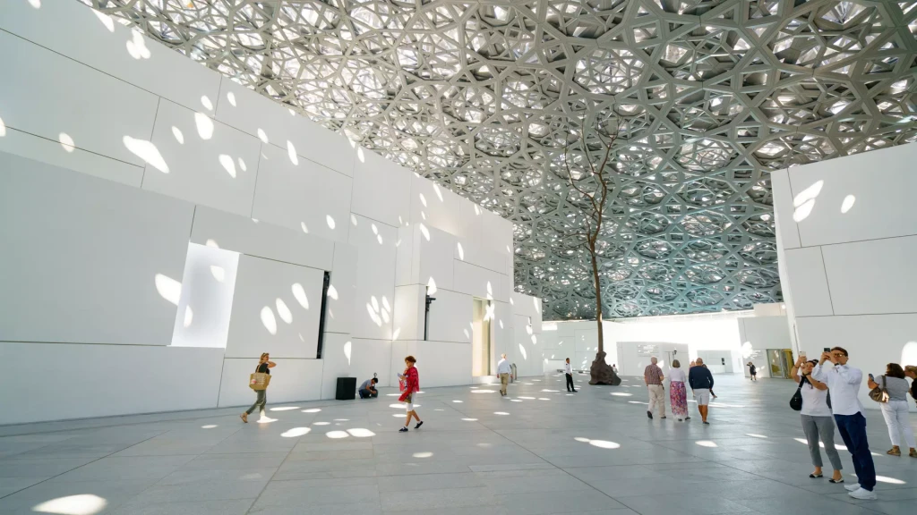 Louvre Abu Dhabi Biletleri | Abu Dhabi’de Dünya Çapında Sanat Müzesi