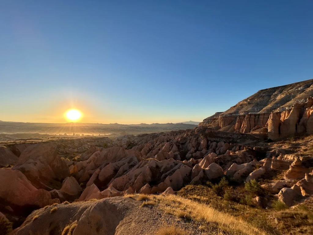 Pakovanje balona u vazduhu u Kapadokiji + Crvena tura (1 dan)