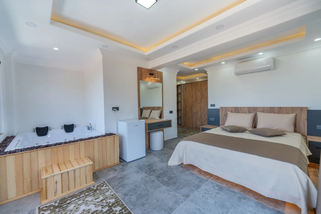 Villa of the Fairies 1