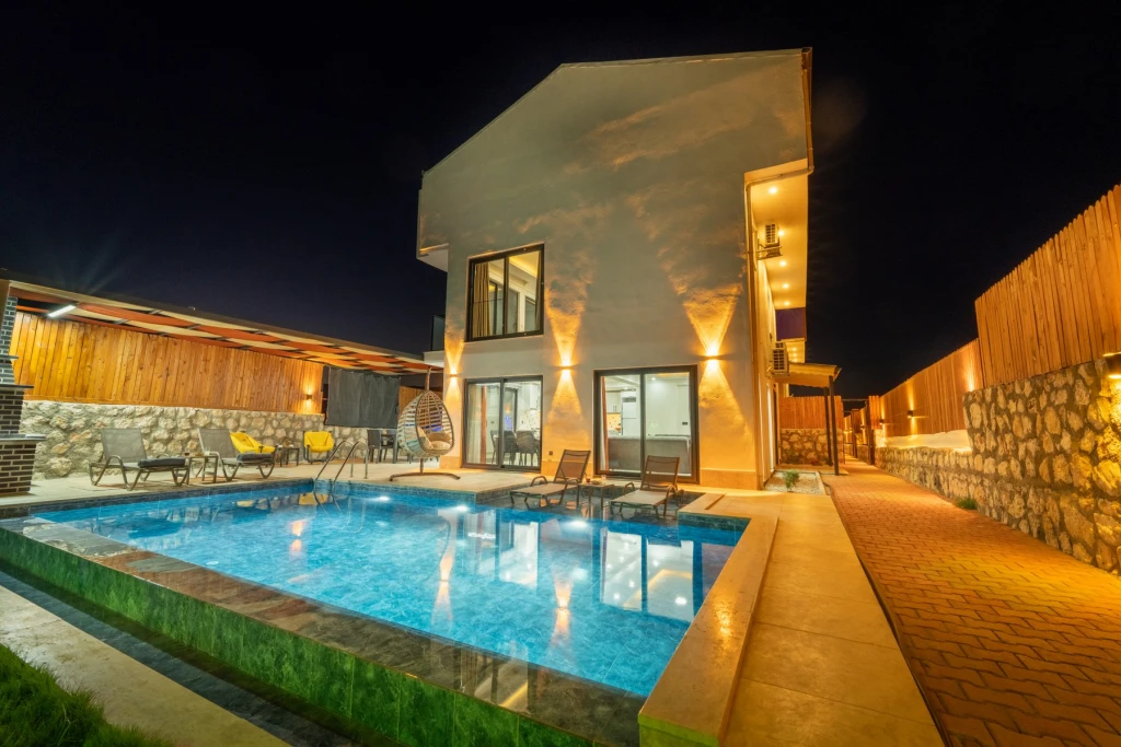 Villa of the Fairies 1