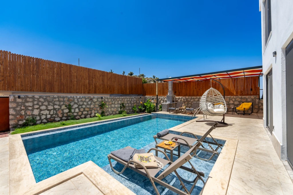 Villa of the Fairies 1