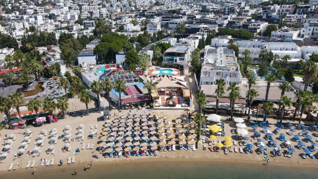 Leo Beach Resort +16 Bodrum Turu 4 Gece 5 Gün | İstanbul, İzmit, Bursa, İzmir Kalkışlı