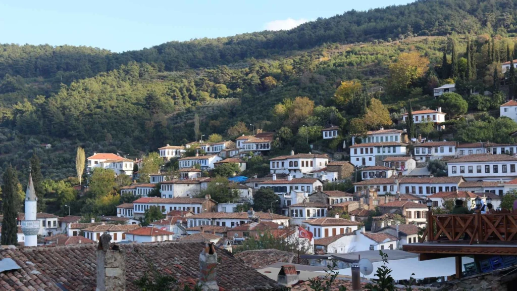 Alaçatı Ot Festivali Turu 1 Gece Otel Konaklamalı