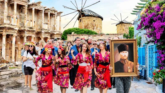 Alaçatı Ot Festivali Turu 1 Gece Otel Konaklamalı