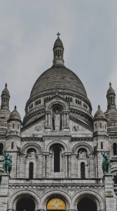 "Бенелюкс та Париж та Амстердам Тур (з Меца та Брюгге) – вихід з Адани"