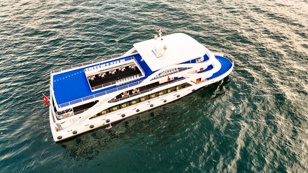 Istanbul Bosphorus Dinner Cruise with Turkish Dinner & Live Shows