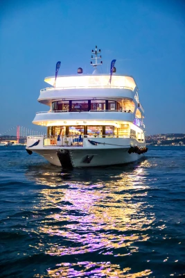 Istanbul Bosphorus Dinner Cruise with Turkish Dinner & Live Shows