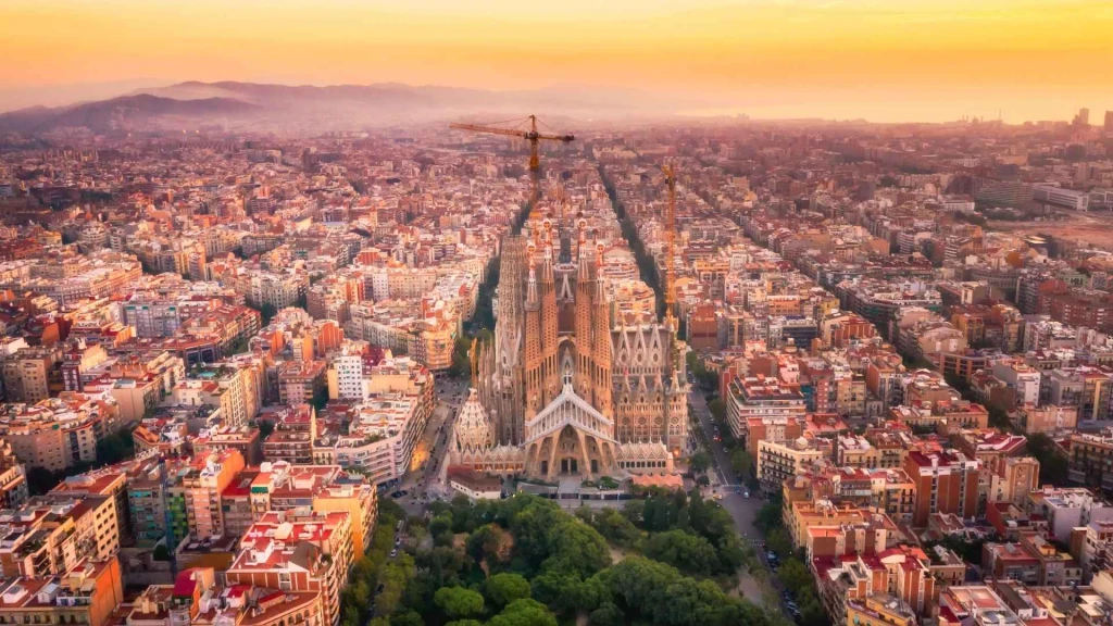 Ordu Hareketli Barcelona Turu Ajet Havayolları İle 3 Gece Promosyon