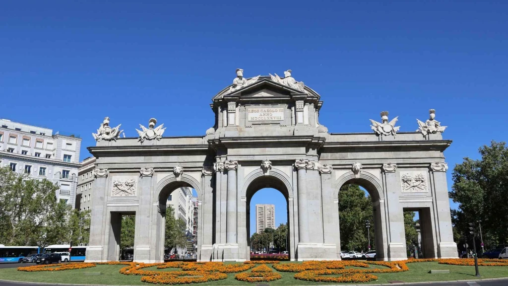 Çanakkale Hareketli Madrid Turu Ajet Havayolları İle 3 Gece Promosyon