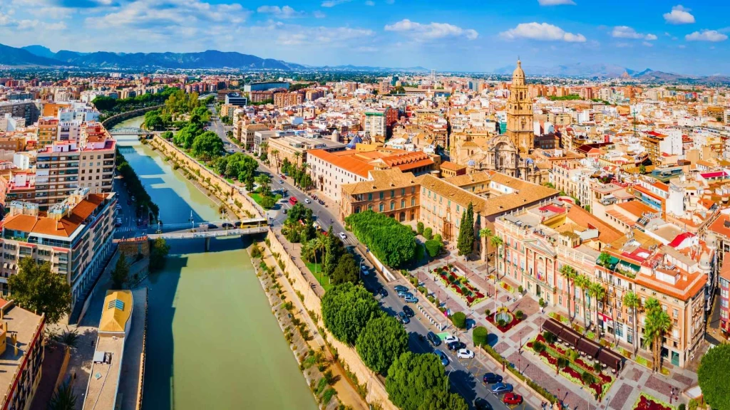 MEGA PORTEKİZ & ENDULUS & ISPANYA TURU Türk Hava Yolları ile 8 gece Barcelona Gidiş – Madrid Dönüş