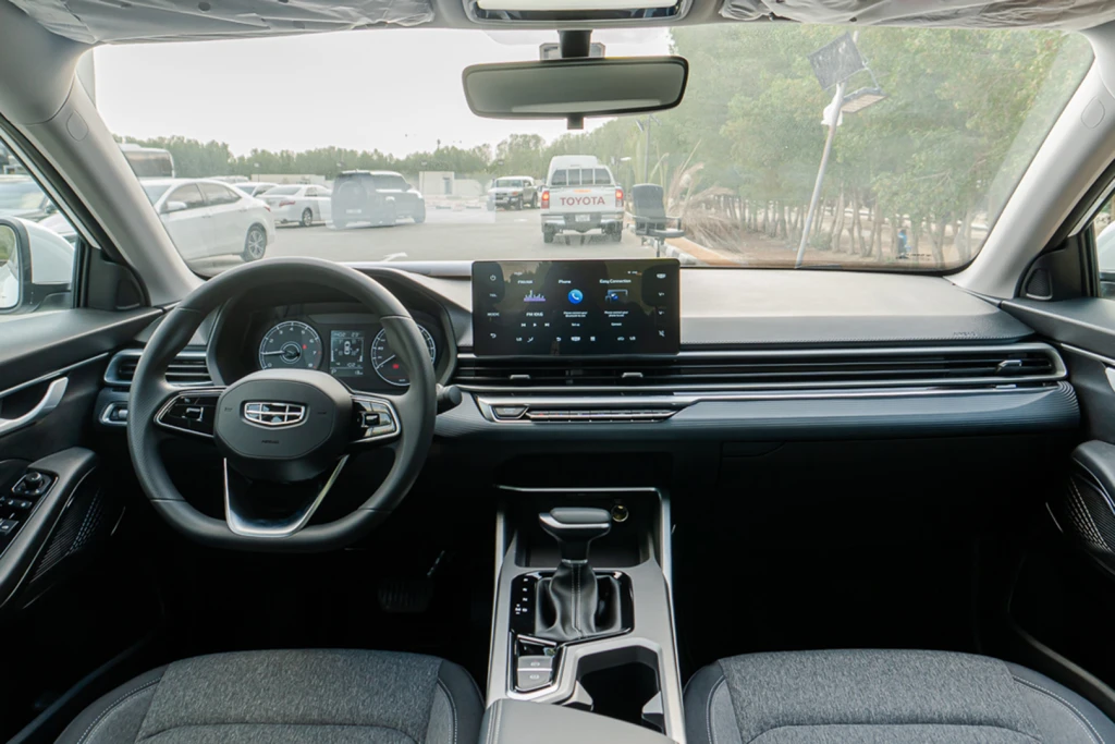 إيجار سيارة جيلي إمجراند دبي | 99 درهم يوميًا بدون إيداع