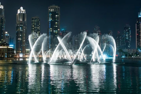 Karte za vožnju čamcem po Jezeru u Dubai Mall – Iskustvo vožnje po jezeru