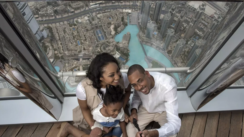 'Burj Khalifa At The Top 124/125 Floor Ticket (Non-Peak Hours)'