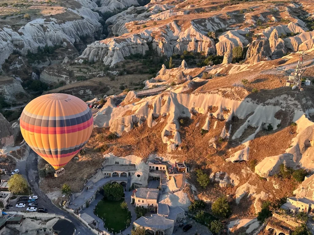 Cappadocia Sunrise Balloon + Red Tour Combo