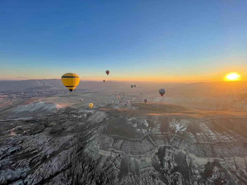 Cappadocia Sunrise Balloon + Red Tour Combo