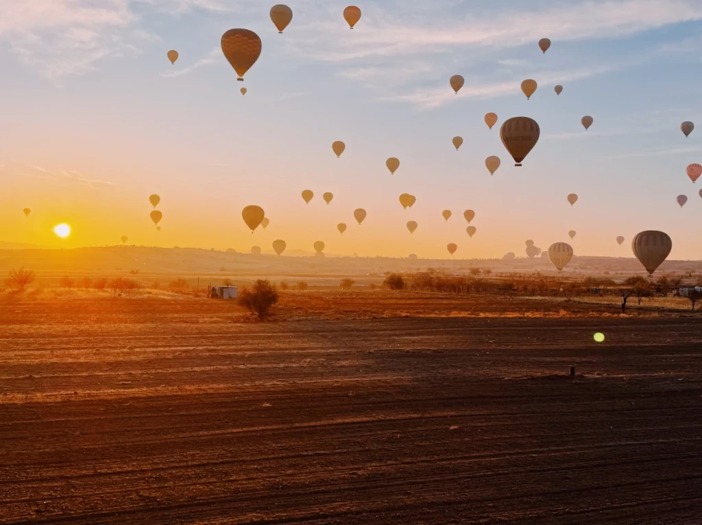 Cappadocia Sunrise Balloon + Red Tour Combo