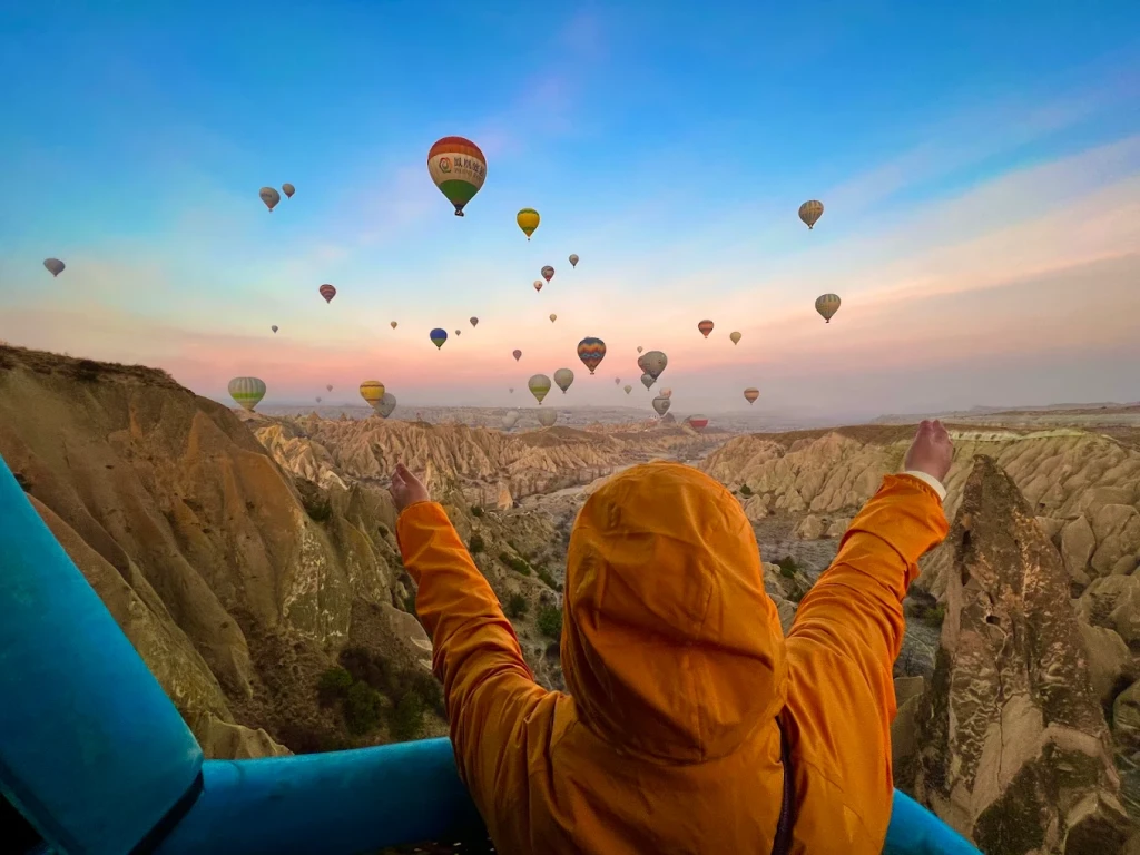 गोरेमे गर्म हवा के गुब्बारे की सवारी