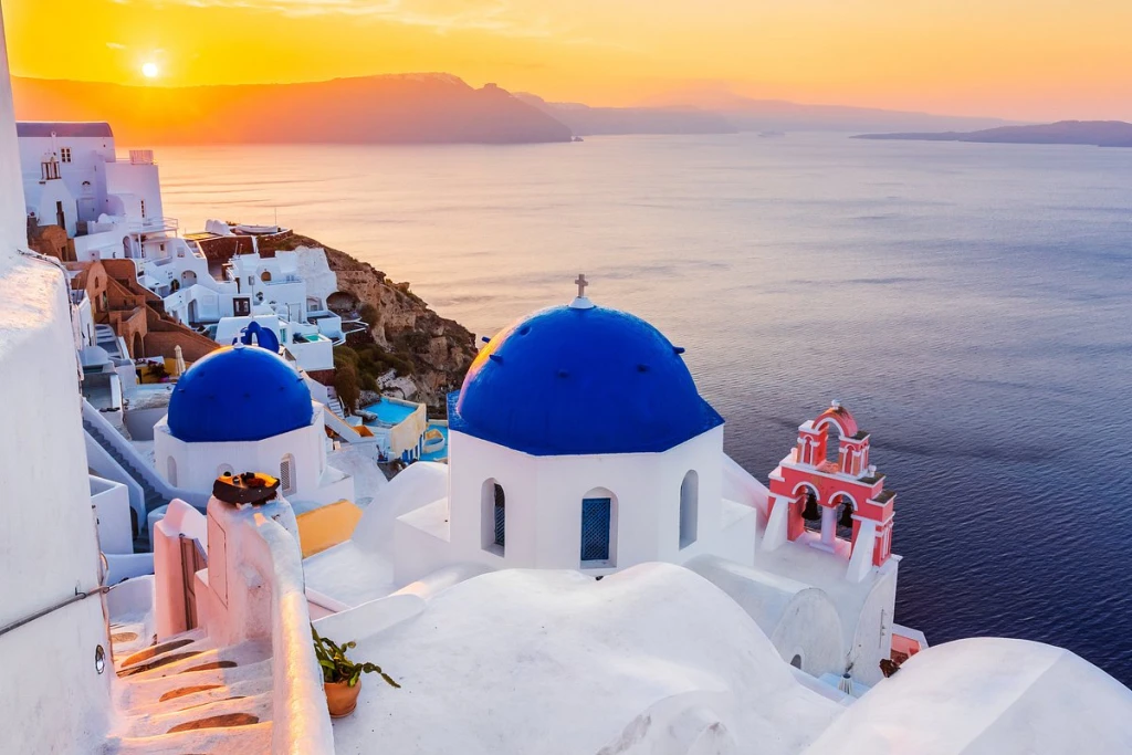 Greek Island Explorer Tour : 7 Days Athens, Santorini & Mykonos