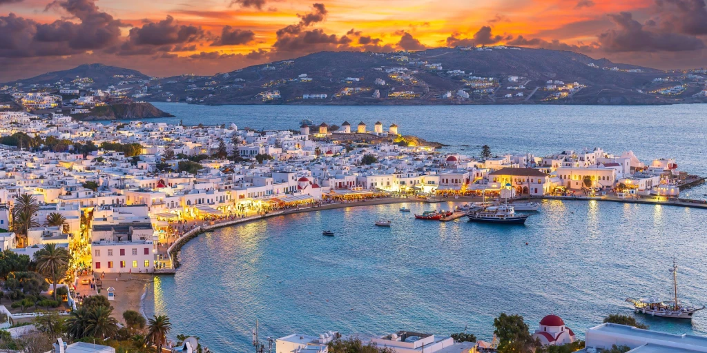 Greek Island Explorer Tour : 7 Days Athens, Santorini & Mykonos