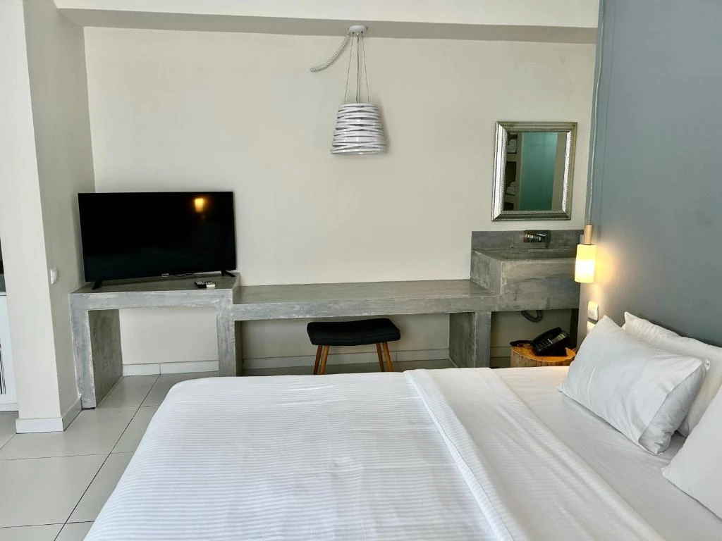 Loriet Hotel