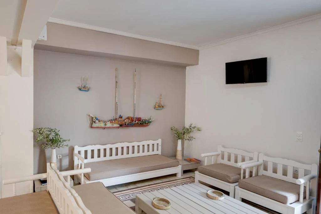 Olive Press Hotel