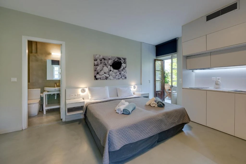 Olive Press Hotel