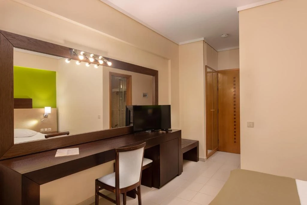 Heliotrope Hotel Midilli