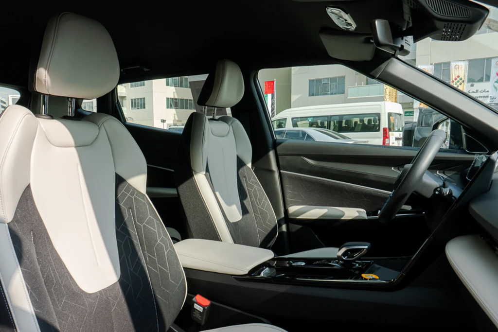 Geely Cityray Bütçe Araç Kiralama Dubai |  Günde 138 aed *Depositosuz