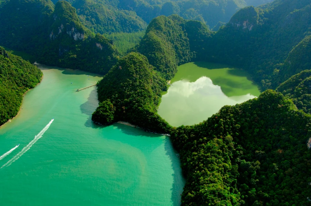 BALİ VE PHUKET ILE  FENOMEN UZAK DOĞU TURU Singapore Airlines ile 9 gece SIN-SIN
