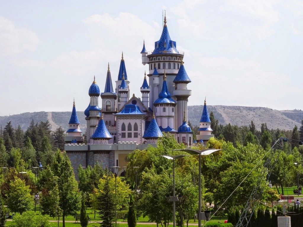 Kurban Bayramı Özel Günübirlik Eskişehir Masal Şatosu Odunpazarı Turu