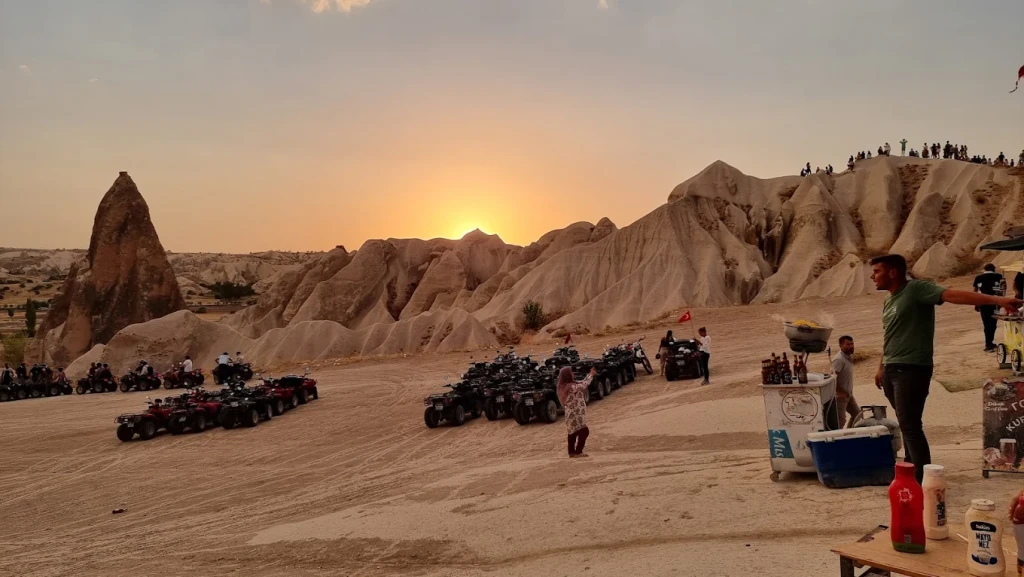 कैपाडोसिया एटीवी टूर एडवेंचर सूर्यास्त