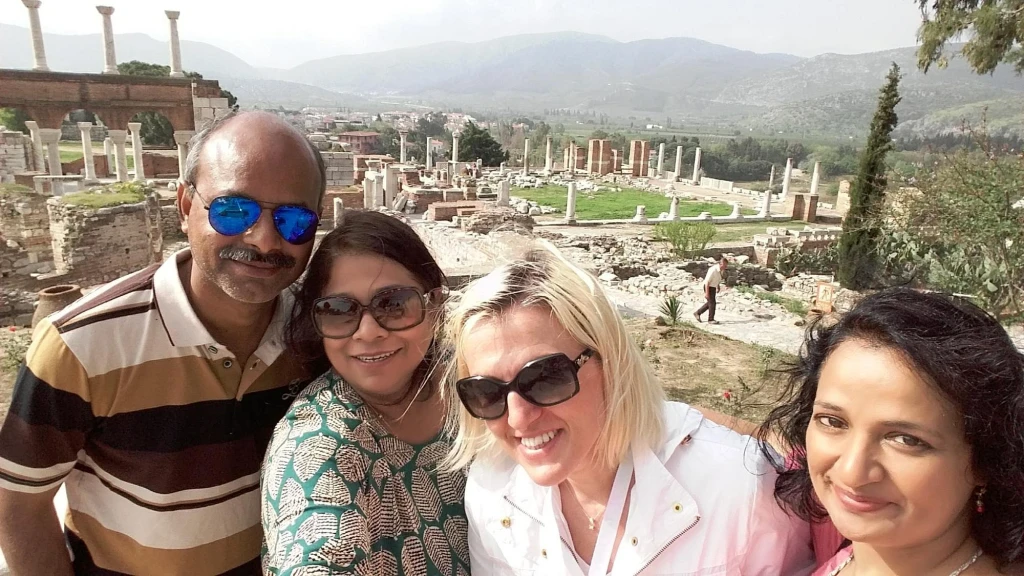 🌟 Happy Clients – Shared Moments 9